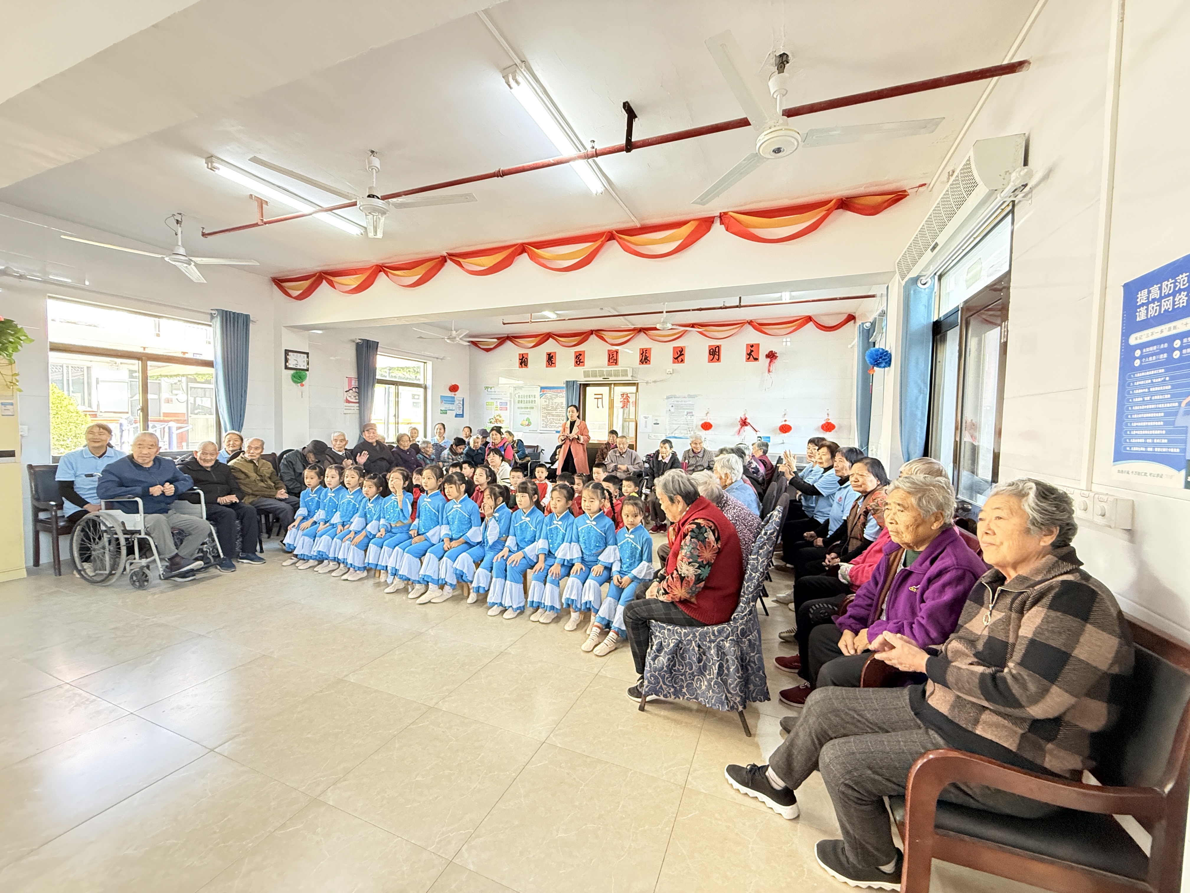 c6537f615772447b11582b00fe0928ea.jpg c6537f615772447b11582b00fe0928ea.jpg