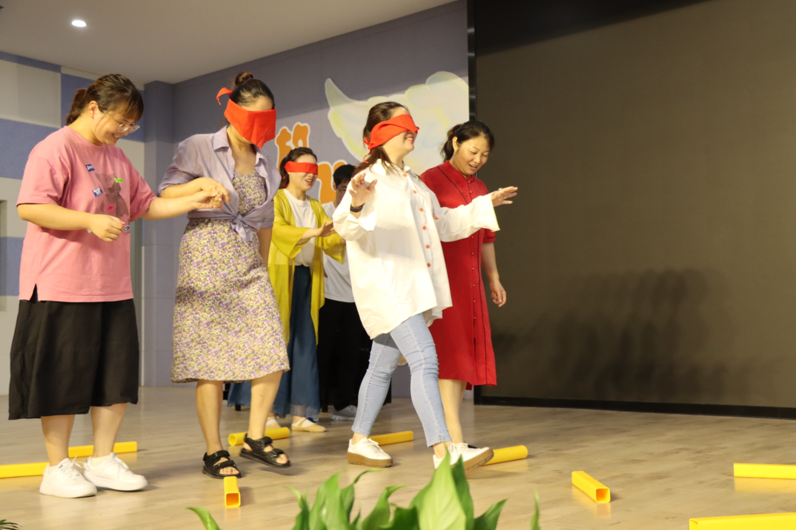 图片2.jpg 图片2.jpg